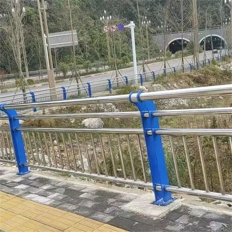 护栏立柱
